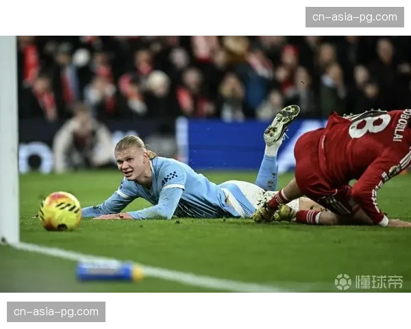 前裁判谈VAR：关于进攻中皮球是否先出底线的判罚，仍需更清晰镜头支持